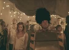 Video: Ane Brun - Worship feat. José González 